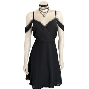 Lulu's Off The Shoulder Dress Black Size 1X